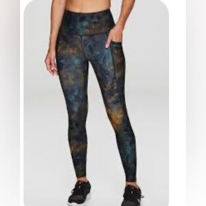 Reebok Galaxy Soft leggings with deep side pockets